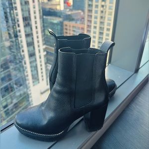 Tory Burch Chelsea Lug Sole Boots